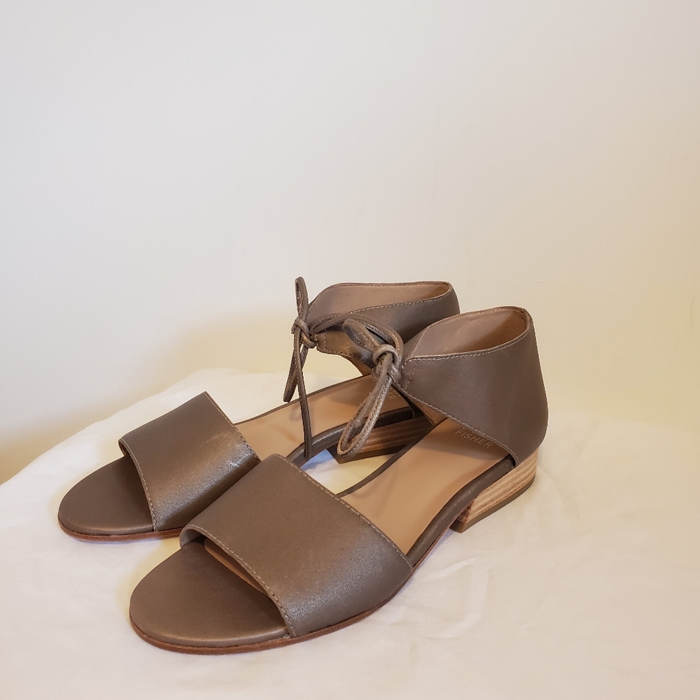 Eileen Fisher Open-toed Brown Ankle Tie Flat Sandal 7.5